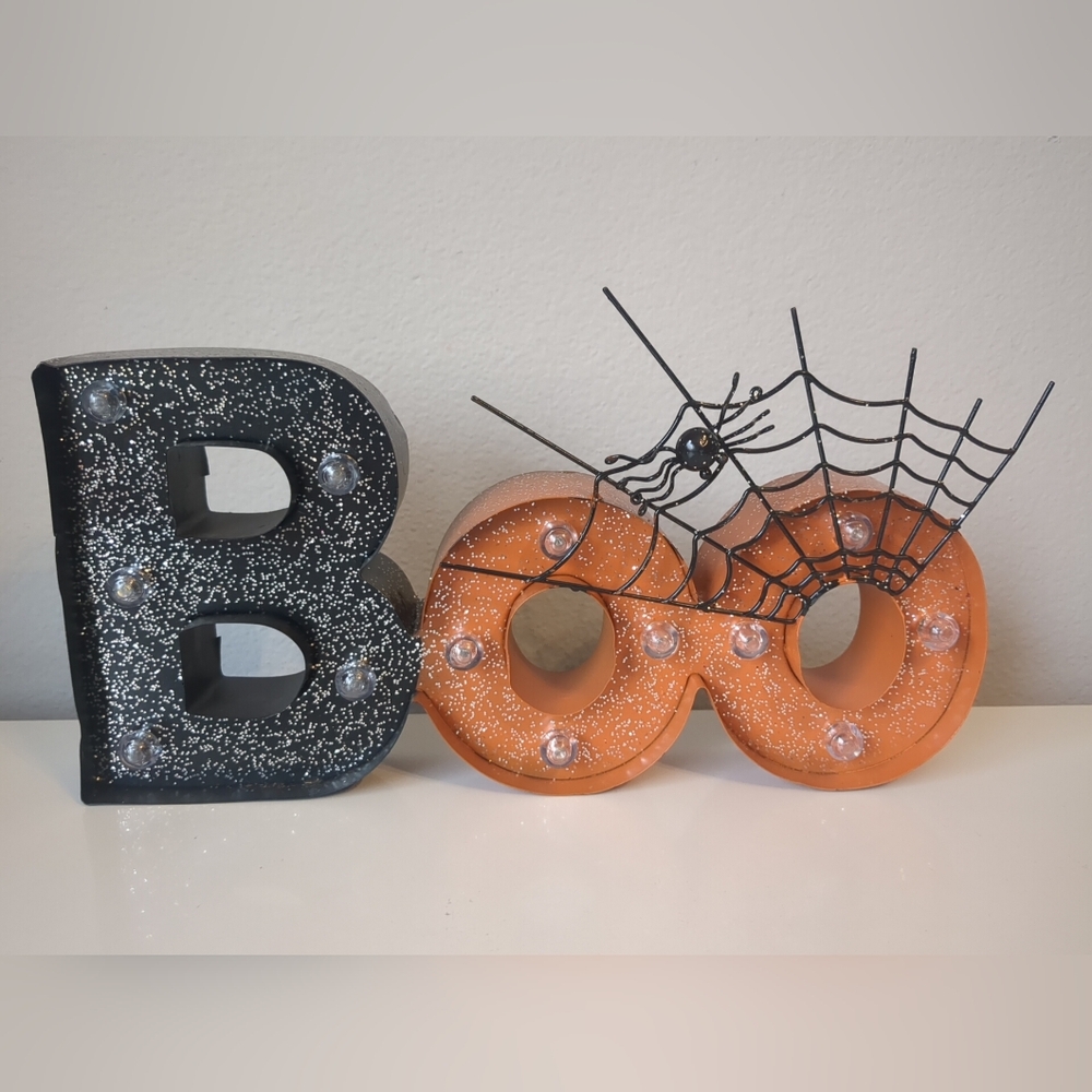 BOO Battery Operated Marquee Letters Halloween Indoor LED Sign
